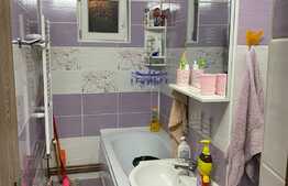 Apartament 3 camere ,54mp , parter. 