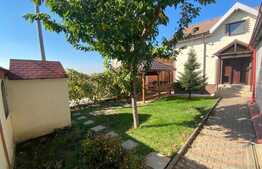 Casa moderna, 3 camere, 130 mp, curte cu foisor, zona Bariera Valcii