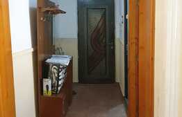 Garsoniera de 33.5 mp, etaj intermediar, zona Rovine