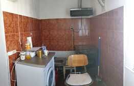 Garsoniera de 33.5 mp, etaj intermediar, zona Rovine