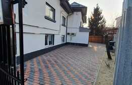  Casa cu 4 apartamente, 240 mp, 260 mp teren, Ultracentral