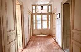 Ocazie! Casa boiereasca, central, 330 m teren, 206 mp desfasurati!