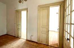 Ocazie! Casa boiereasca, central, 330 m teren, 206 mp desfasurati!