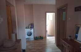 Mansarda 3 camere , decomandat, zona Institut, 1000E/metru patrat