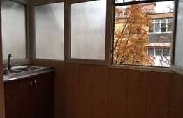 Apartament cu 3 camere, decomandat, zona Kaufland Craiovita