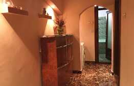 Apartament cu 3 camere, decomandat, zona Kaufland Craiovita