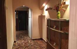 Apartament cu 3 camere, decomandat, zona Kaufland Craiovita