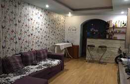 Apartament 3 camere, decomandat, parter, zona Supeco