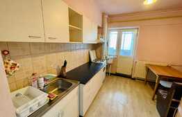 Apartament 4 camere decomandat Rovine