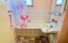 Apartament 4 camere decomandat Rovine