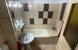 Apartament 3 camere, decomandat, zona Facultatea de Drept