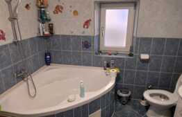 Casă individuală de 125 mp utili cu 727 mp curte, Isalnita