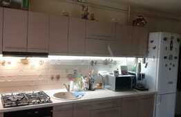 Apartament 3 camere, 65 mp, decomandat, zona Garii