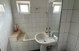 Apartament de 2 camere, etaj intermediar, zona Baba Novac