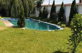 Casa moderna, 360 mp desfasurati, 700 mp teren, piscina, Damila 