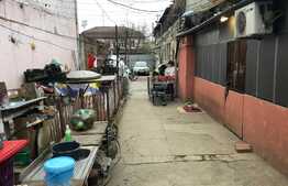 REDUCERE PREȚ! Casă demolabilă 127 mp, casă locuibilă 61 mp și teren 800 mp, zona Știrbei Vodă