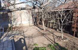 Casă individuală, 120 mp, 400 mp teren, mobilată și utilată, cartier Romanești