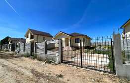 Case individuale la cheie pe parter, 460 mp teren, zona Cârcea