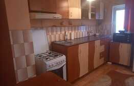 Apartament de 3 camere, semidecomandat in zona Niela