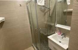 Apartament de lux, 3 camere, 102 mp, incalzire in pardoseala, parcare privata