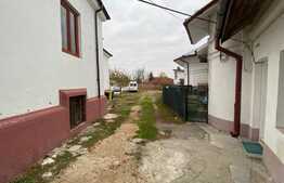 Casă individuală, 630 mp, curte exterioară 550 mp, zonă centrală