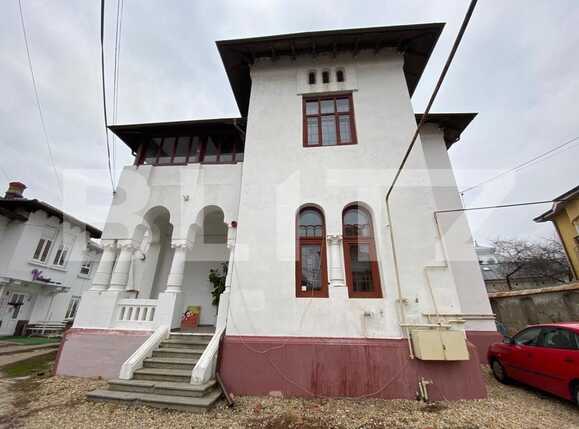 Casa de închiriat 15 camere Central - 76593CI | BLITZ Craiova | Poza1