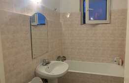 Investitie! Apartament 3 camere decomandate, 1 Mai, zona Spital!