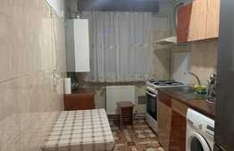 Investitie! Apartament 3 camere decomandate, 1 Mai, zona Spital!