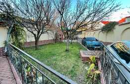 Casa de 159 mp, 434 mp teren, zona Parcului Romanescu!