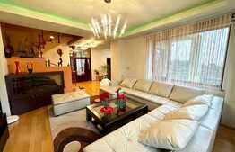 Oportunitate! Casa 445 mp, teren 421, zona centrala si linistita!