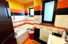 Oportunitate! Casa 445 mp, teren 421, zona centrala si linistita!