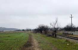 Teren intravilan pretabil parc fotovoltaic, 41.000 mp, Ișalnița - E70