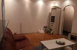 Apartament de 2 camere, etaj intermediar, zona Garii