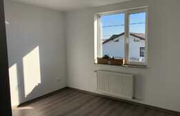 Casă individuală de 130 mp utili, imobil nou, zona Damila