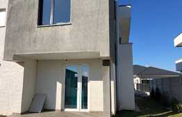 Casă individuală de 130 mp utili, imobil nou, zona Damila