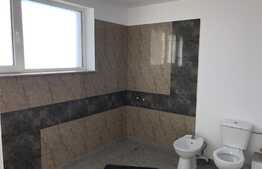 Casă individuală de 130 mp utili, imobil nou, zona Damila