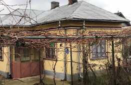 REDUCERE!!! Casă bătrânească 100 mp utili, cu toate utilitățile și teren 1.045 mp, Șimnicul de Jos