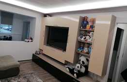 Apartament 2 camere, semidecomandat, mobilat, zona Craiovita Noua, Orizont