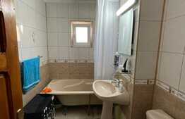 Apartament 3 camere decomandat, etaj intermediar, zona Liceul Tudor Arghezi