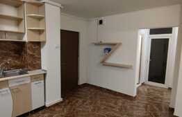 Ocazie! Apartament cu 3 camere decomandat, etaj intermediar, zona Mc'Donalds