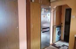 Apartament 2 camere, decomandat, zona Brazda 