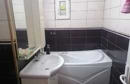 Apartament 2 camere, decomandat, zona Brazda 