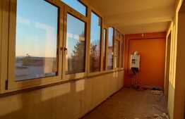 Apartament de 2 camere in bloc nou de caramida, zona Centrala