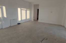 Apartament de 2 camere in bloc nou de caramida, zona Centrala