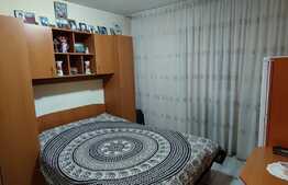 Apartament 3 camere, etaj intermediar, zona Niela