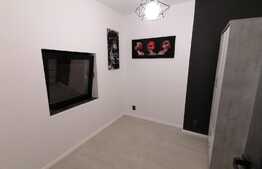 Apartament 3 camere, 65 mp, lux, zona Centrala 