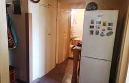 Apartament de 2 camere, etaj intermediar, decomandat, zona Garii