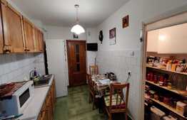 Apartament, 3 Camere, 2 Bai, Rovine Etaj3 Decomandat