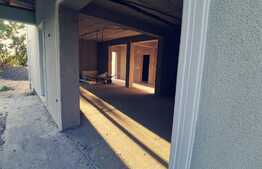 Vila Victoriana la cheie, 240 mp construiti, 370 m teren, zona Sucpi!