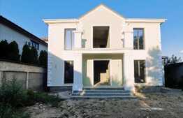 Vila Victoriana la cheie, 240 mp construiti, 370 m teren, zona Sucpi!